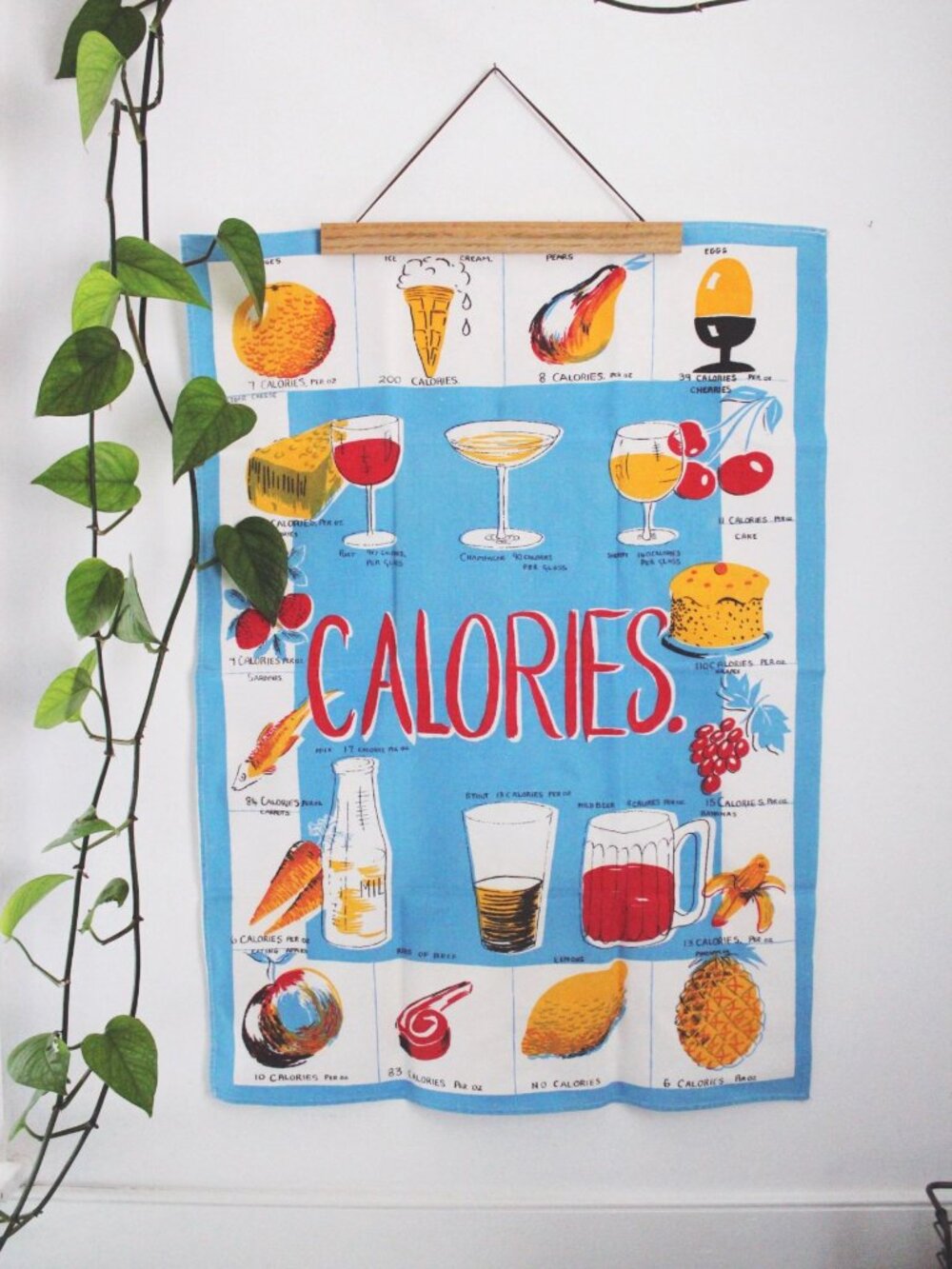 Vintage Mid-Century Linen Kitchen Tea Towel Wall Hanging Calories Novelty Graphi